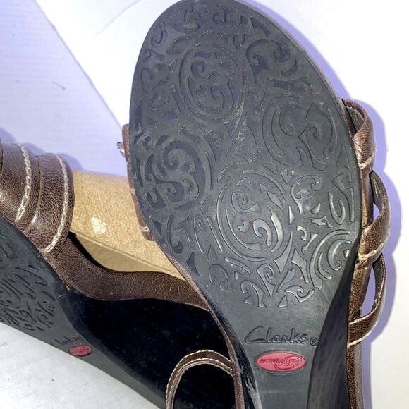 CLARKS Strappy Heel Sandals Ankle Strap Active Air Gray Platinum Metallic 7.5M - Picture 6 of 8